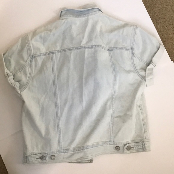 Short sleeve jean jacket! - Picture 2 of 2